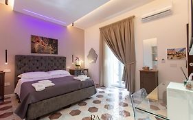 Rea Life Luxury Suite
