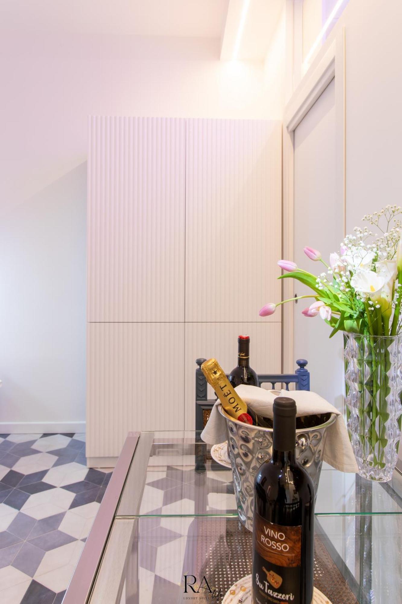 Rea Life Luxury Suite Cava deʼ Tirreni Esterno foto