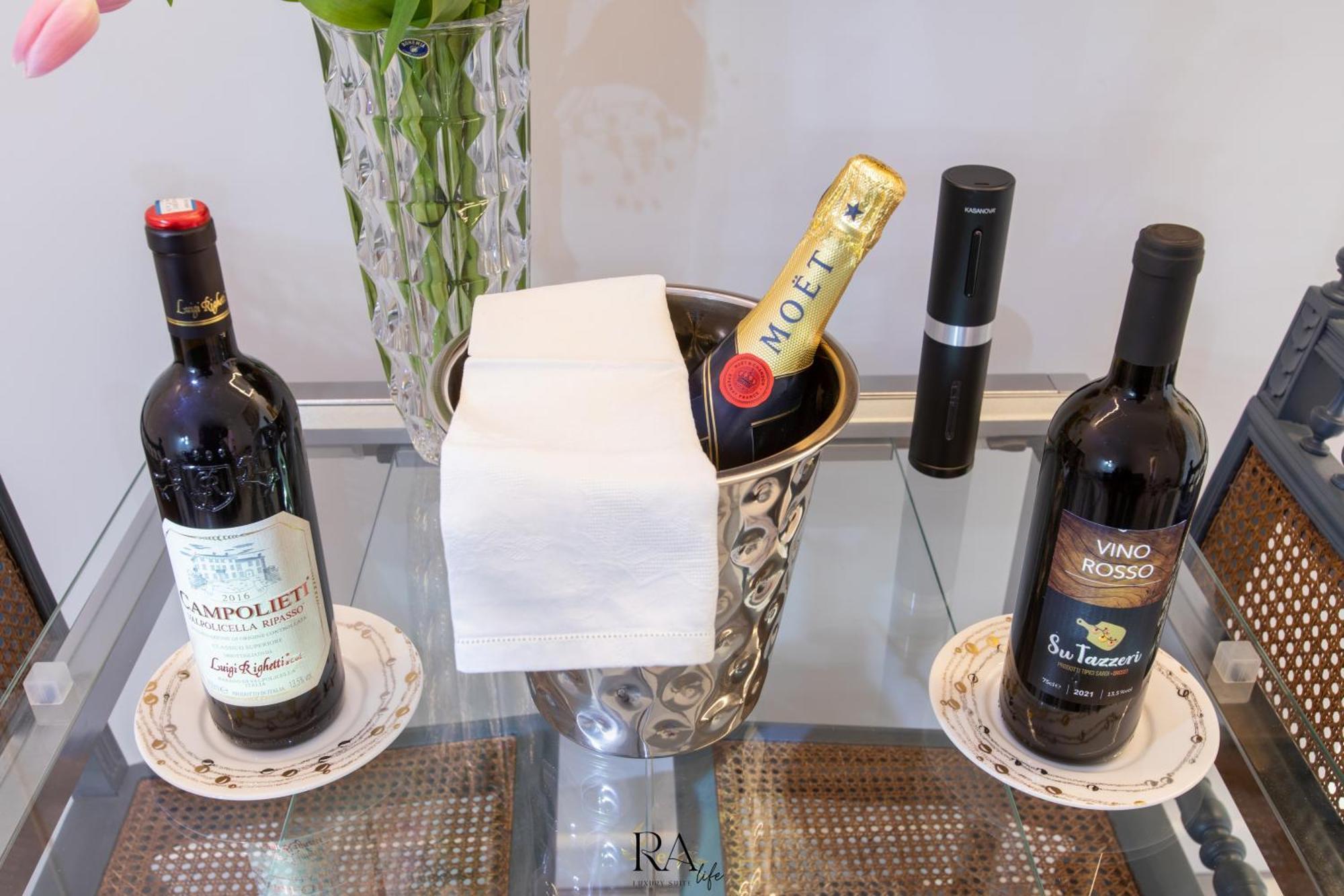 Rea Life Luxury Suite Cava deʼ Tirreni Esterno foto